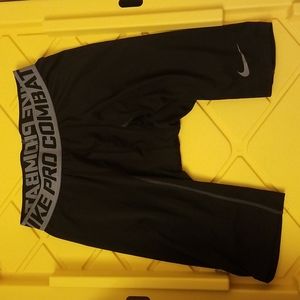Men's Nike Black Medium Compression Shorts
